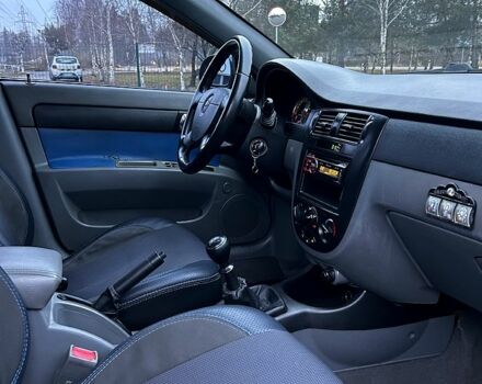 Синій Шевроле Лачетті, об'ємом двигуна 1.8 л та пробігом 221 тис. км за 4650 $, фото 11 на Automoto.ua