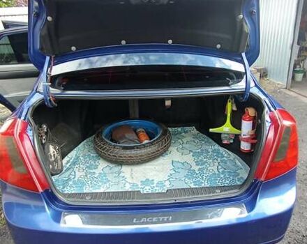 Синий Шевроле Лачетти, объемом двигателя 1.8 л и пробегом 193 тыс. км за 4900 $, фото 4 на Automoto.ua