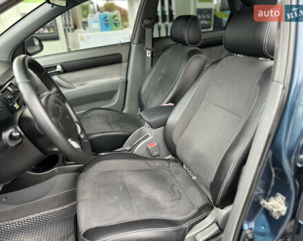 Шевроле Лачетти 2008 в Дрогобыче на Automoto.ua Синий Шевроле Лачетти, объемом двигателя 1.8 л и пробегом 234 тыс. км за 4550 $, фото 45 на Automoto.ua