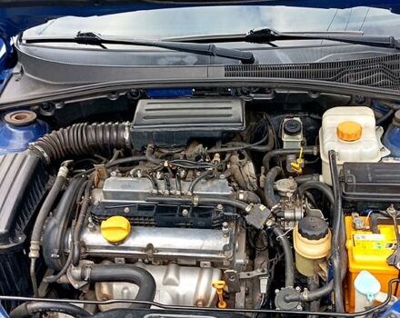 Синий Шевроле Лачетти, объемом двигателя 1.8 л и пробегом 193 тыс. км за 4900 $, фото 5 на Automoto.ua