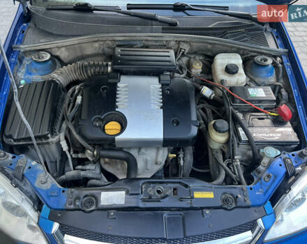 Синий Шевроле Лачетти, объемом двигателя 1.8 л и пробегом 237 тыс. км за 4600 $, фото 10 на Automoto.ua