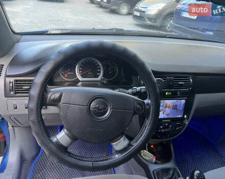 Синий Шевроле Лачетти, объемом двигателя 1.8 л и пробегом 237 тыс. км за 4600 $, фото 12 на Automoto.ua