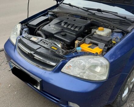 Синий Шевроле Лачетти, объемом двигателя 1.6 л и пробегом 200 тыс. км за 3999 $, фото 2 на Automoto.ua