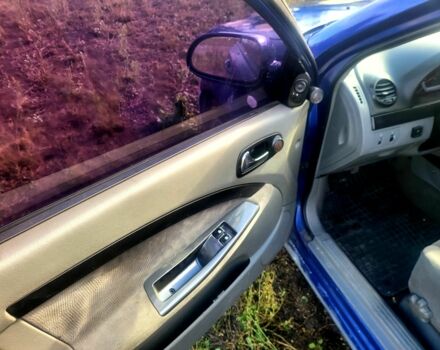 Синий Шевроле Лачетти, объемом двигателя 1.6 л и пробегом 320 тыс. км за 2100 $, фото 7 на Automoto.ua