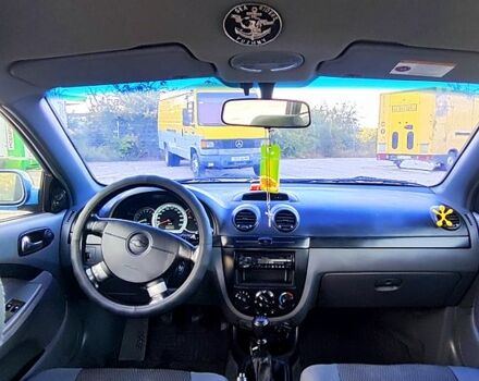 Синий Шевроле Лачетти, объемом двигателя 1.8 л и пробегом 130 тыс. км за 4600 $, фото 5 на Automoto.ua