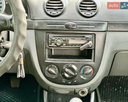 Синій Шевроле Лачетті, об'ємом двигуна 1.8 л та пробігом 186 тис. км за 4400 $, фото 18 на Automoto.ua