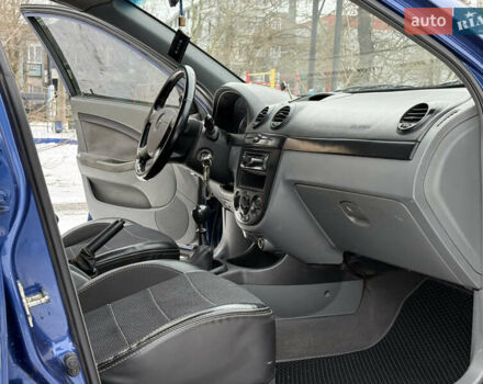 Синий Шевроле Лачетти, объемом двигателя 1.8 л и пробегом 190 тыс. км за 3600 $, фото 10 на Automoto.ua