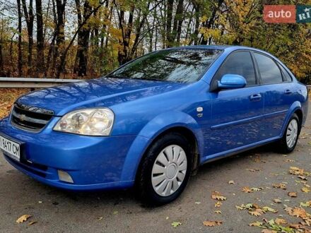Синий Шевроле Лачетти, объемом двигателя 1.8 л и пробегом 280 тыс. км за 4500 $, фото 1 на Automoto.ua
