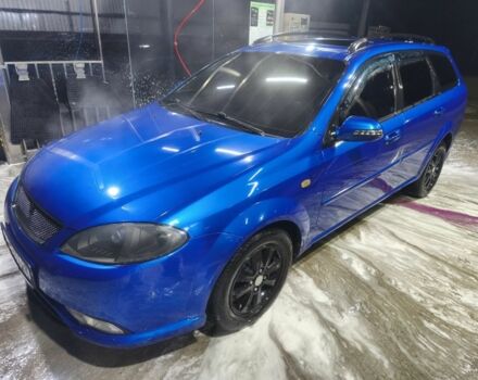 Синий Шевроле Лачетти, объемом двигателя 1.8 л и пробегом 320 тыс. км за 5000 $, фото 1 на Automoto.ua