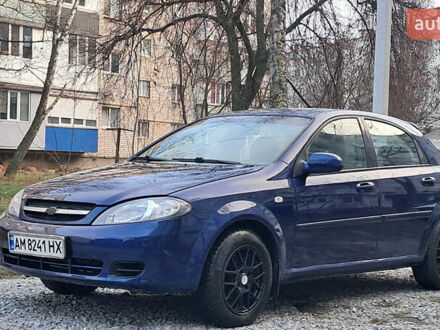Синий Шевроле Лачетти, объемом двигателя 1.6 л и пробегом 350 тыс. км за 2300 $, фото 1 на Automoto.ua