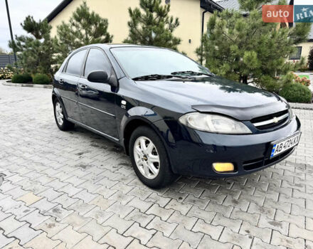 Синий Шевроле Лачетти, объемом двигателя 1.8 л и пробегом 330 тыс. км за 3350 $, фото 1 на Automoto.ua