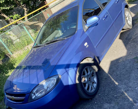 Синий Шевроле Лачетти, объемом двигателя 1.8 л и пробегом 140 тыс. км за 5000 $, фото 1 на Automoto.ua