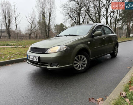 Зеленый Шевроле Лачетти, объемом двигателя 1.8 л и пробегом 280 тыс. км за 3800 $, фото 1 на Automoto.ua