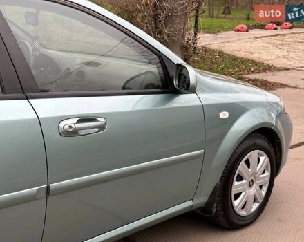 Зелений Шевроле Лачетті, об'ємом двигуна 1.8 л та пробігом 214 тис. км за 4100 $, фото 8 на Automoto.ua