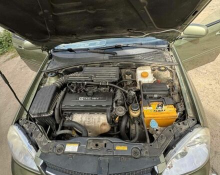 Зеленый Шевроле Лачетти, объемом двигателя 1.8 л и пробегом 3 тыс. км за 4000 $, фото 2 на Automoto.ua