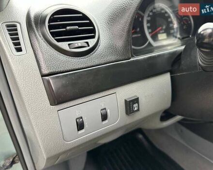 Зелений Шевроле Лачетті, об'ємом двигуна 1.8 л та пробігом 214 тис. км за 4100 $, фото 23 на Automoto.ua