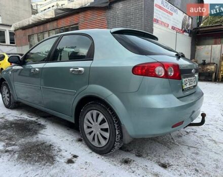 Зеленый Шевроле Лачетти, объемом двигателя 1.6 л и пробегом 180 тыс. км за 4200 $, фото 4 на Automoto.ua