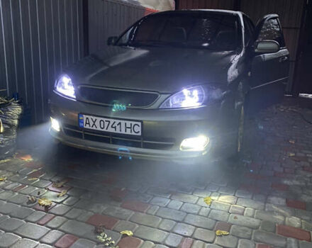 Зелений Шевроле Лачетті, об'ємом двигуна 1.8 л та пробігом 220 тис. км за 4100 $, фото 6 на Automoto.ua