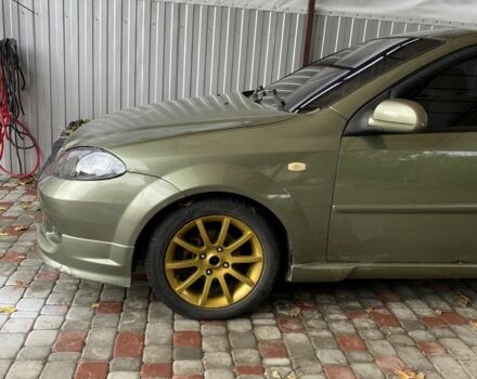 Зелений Шевроле Лачетті, об'ємом двигуна 1.8 л та пробігом 221 тис. км за 4200 $, фото 3 на Automoto.ua