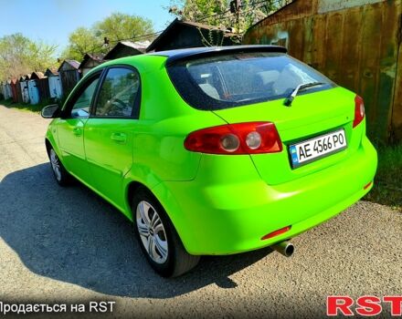 Зеленый Шевроле Лачетти, объемом двигателя 1.6 л и пробегом 5000 тыс. км за 2600 $, фото 1 на Automoto.ua