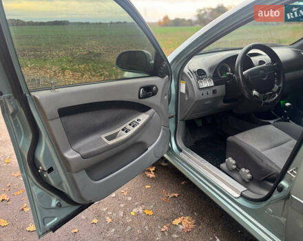 Зеленый Шевроле Лачетти, объемом двигателя 1.8 л и пробегом 228 тыс. км за 3400 $, фото 9 на Automoto.ua