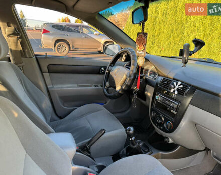 Зелений Шевроле Лачетті, об'ємом двигуна 1.8 л та пробігом 296 тис. км за 4200 $, фото 4 на Automoto.ua