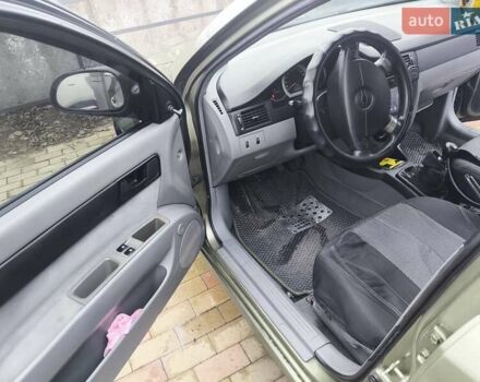 Зеленый Шевроле Лачетти, объемом двигателя 1.6 л и пробегом 259 тыс. км за 4300 $, фото 3 на Automoto.ua