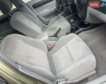 Зелений Шевроле Лачетті, об'ємом двигуна 1.8 л та пробігом 104 тис. км за 5200 $, фото 39 на Automoto.ua