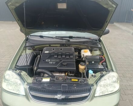 Зеленый Шевроле Лачетти, объемом двигателя 1.6 л и пробегом 253 тыс. км за 3650 $, фото 3 на Automoto.ua