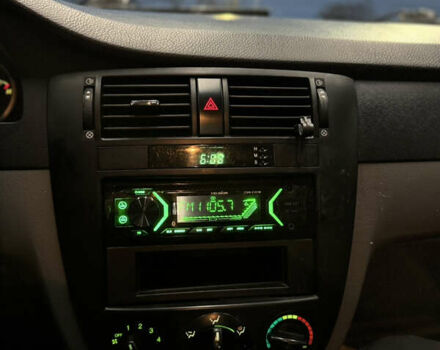 Зеленый Шевроле Лачетти, объемом двигателя 1.6 л и пробегом 287 тыс. км за 3100 $, фото 10 на Automoto.ua