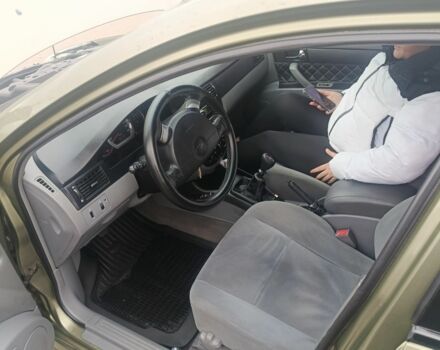 Зеленый Шевроле Лачетти, объемом двигателя 1.6 л и пробегом 253 тыс. км за 3650 $, фото 6 на Automoto.ua