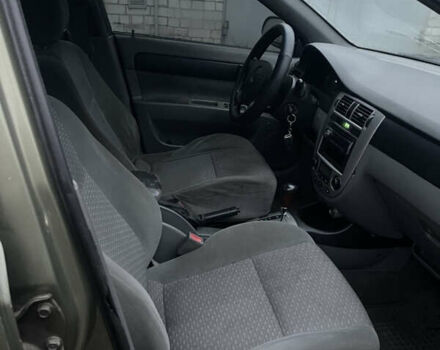 Зелений Шевроле Лачетті, об'ємом двигуна 1.8 л та пробігом 275 тис. км за 2300 $, фото 3 на Automoto.ua