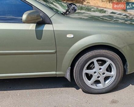 Зеленый Шевроле Лачетти, объемом двигателя 1.8 л и пробегом 280 тыс. км за 4300 $, фото 10 на Automoto.ua