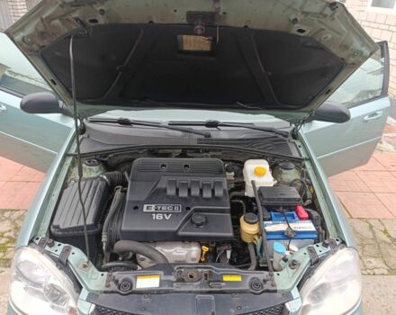 Зелений Шевроле Лачетті, об'ємом двигуна 1.6 л та пробігом 183 тис. км за 3900 $, фото 8 на Automoto.ua