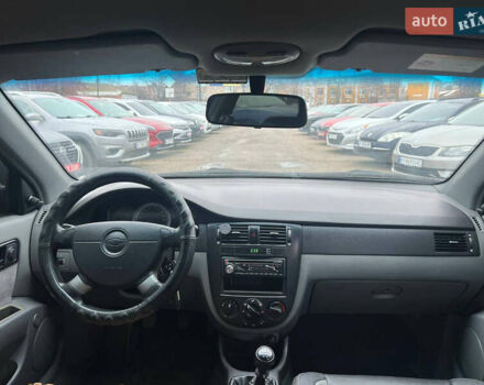 Зеленый Шевроле Лачетти, объемом двигателя 1.6 л и пробегом 237 тыс. км за 4999 $, фото 9 на Automoto.ua