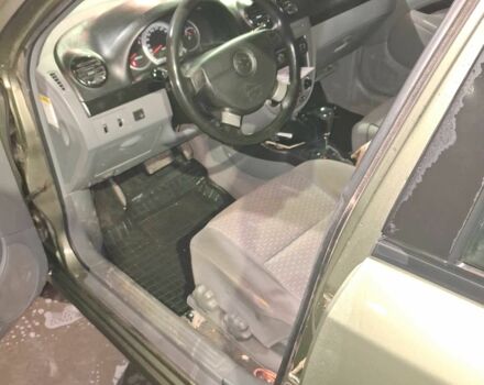 Зеленый Шевроле Лачетти, объемом двигателя 1.8 л и пробегом 340 тыс. км за 3000 $, фото 4 на Automoto.ua