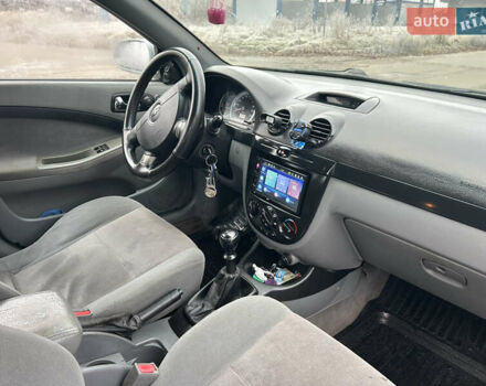 Зеленый Шевроле Лачетти, объемом двигателя 1.8 л и пробегом 277 тыс. км за 3200 $, фото 4 на Automoto.ua