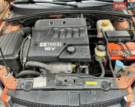 Оранжевый Шевроле Лачетти, объемом двигателя 1.6 л и пробегом 176 тыс. км за 4300 $, фото 2 на Automoto.ua