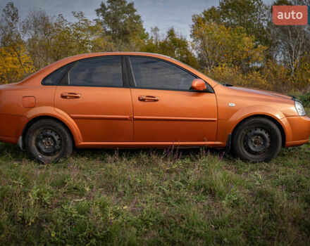 Оранжевый Шевроле Лачетти, объемом двигателя 1.8 л и пробегом 273 тыс. км за 3900 $, фото 5 на Automoto.ua