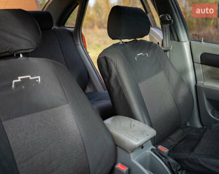 Оранжевый Шевроле Лачетти, объемом двигателя 1.8 л и пробегом 273 тыс. км за 3900 $, фото 14 на Automoto.ua