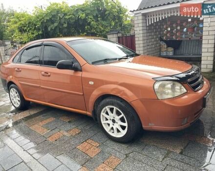 Помаранчевий Шевроле Лачетті, об'ємом двигуна 1.6 л та пробігом 300 тис. км за 2800 $, фото 2 на Automoto.ua