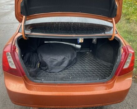 Оранжевый Шевроле Лачетти, объемом двигателя 1.8 л и пробегом 159 тыс. км за 5500 $, фото 6 на Automoto.ua