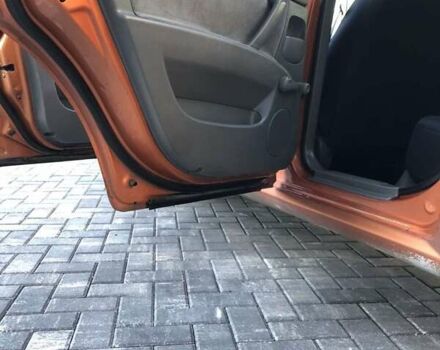 Оранжевый Шевроле Лачетти, объемом двигателя 1.6 л и пробегом 285 тыс. км за 3499 $, фото 2 на Automoto.ua