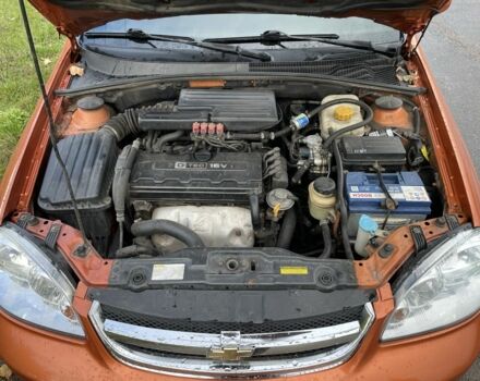 Оранжевый Шевроле Лачетти, объемом двигателя 1.8 л и пробегом 159 тыс. км за 5500 $, фото 5 на Automoto.ua