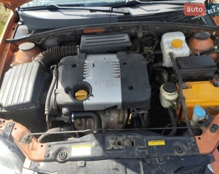 Помаранчевий Шевроле Лачетті, об'ємом двигуна 1.8 л та пробігом 207 тис. км за 4400 $, фото 2 на Automoto.ua