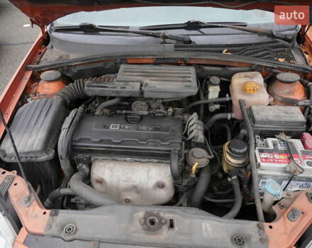 Оранжевый Шевроле Лачетти, объемом двигателя 1.8 л и пробегом 300 тыс. км за 3302 $, фото 11 на Automoto.ua