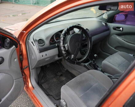 Оранжевый Шевроле Лачетти, объемом двигателя 1.8 л и пробегом 300 тыс. км за 3302 $, фото 23 на Automoto.ua