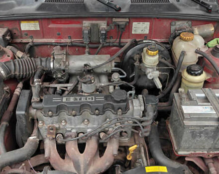 Красный Шевроле Ланос, объемом двигателя 1.5 л и пробегом 307 тыс. км за 2700 $, фото 12 на Automoto.ua