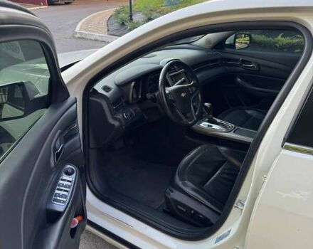 Шевроле Малибу 2012 в Запорожье на Automoto.ua Белый Шевроле Малибу, объемом двигателя 2.4 л и пробегом 285 тыс. км за 8800 $, фото 14 на Automoto.ua