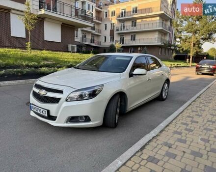 Шевроле Малибу 2012 в Запорожье на Automoto.ua Белый Шевроле Малибу, объемом двигателя 2.4 л и пробегом 285 тыс. км за 8800 $, фото 5 на Automoto.ua